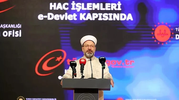 Hac ve Umre İşlemlerinde Yeni Dönem: E-Devlet’te Toplandı