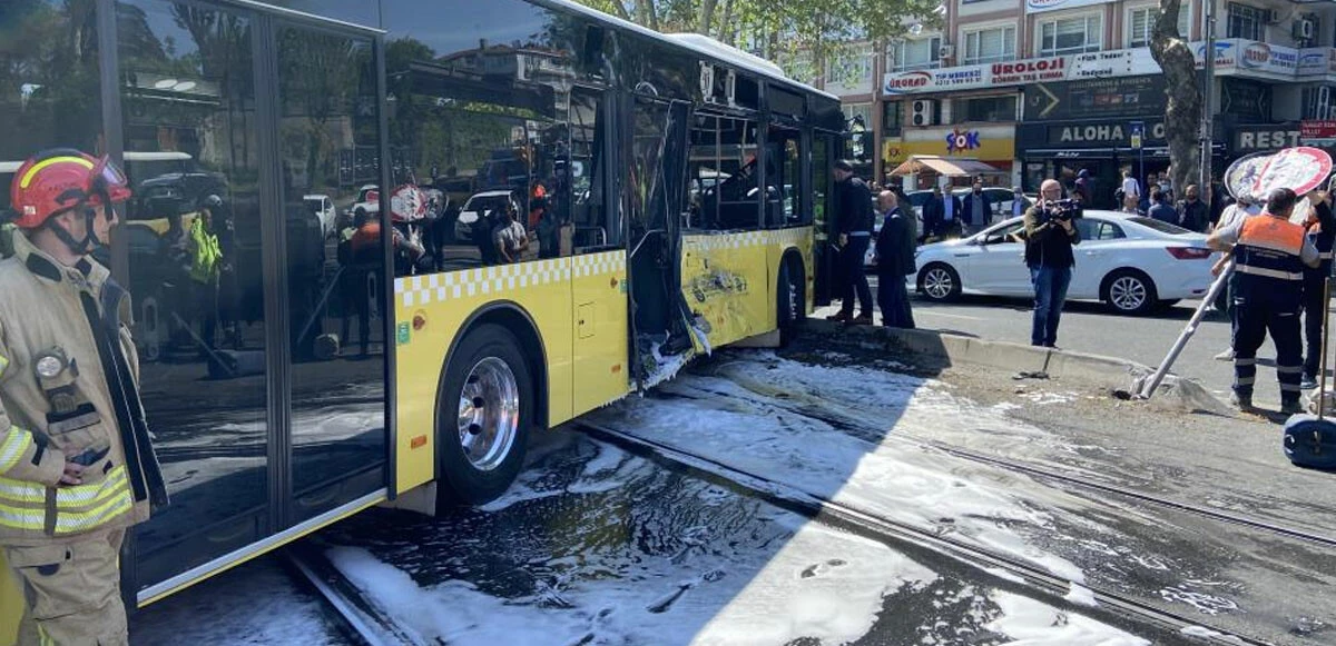 Son dakika! İstanbul'da feci kaza: Otobüsle tramvay çarpıştı