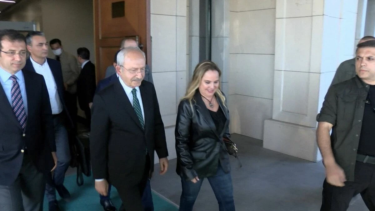 Kılıçdaroğlu’ndan Canan Kaftancıoğlu’na tam destek: Kaftancıoğlu'na sarıldı, İstanbul'da miting yapacağını duyurdu