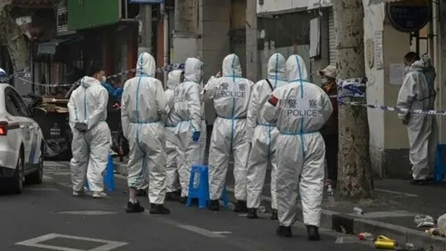 Süresiz karantinanın ardından Çin yurt dışı çıkışlarını da sınırlandırıyor