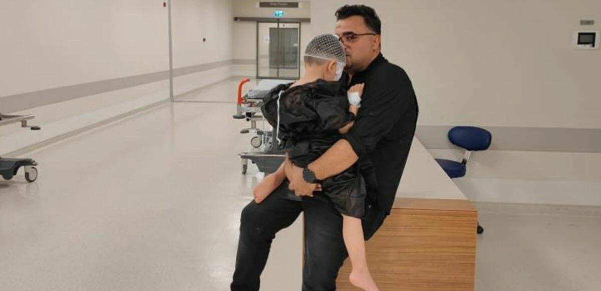 Köpek güzellik yarışmasında dehşet: Ağaca zincirli köpek 3 yaşındaki çocuğun yüzünü parçaladı