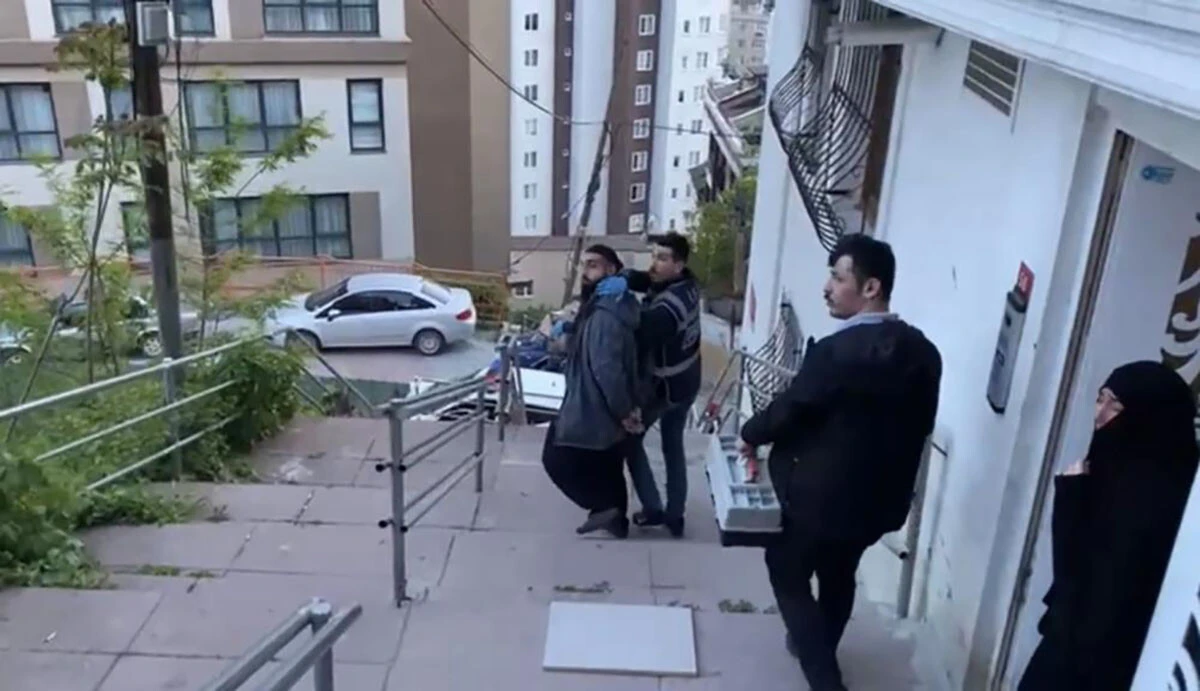 Cephaneliğe çevrilen evden 21 tabanca ve uçaksavar mermisi çıktı