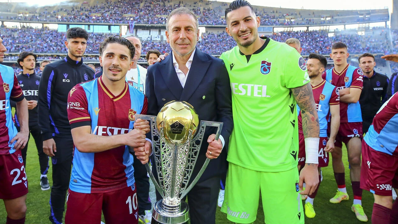 Şampiyon Trabzonspor, İstanbul'da kazandı