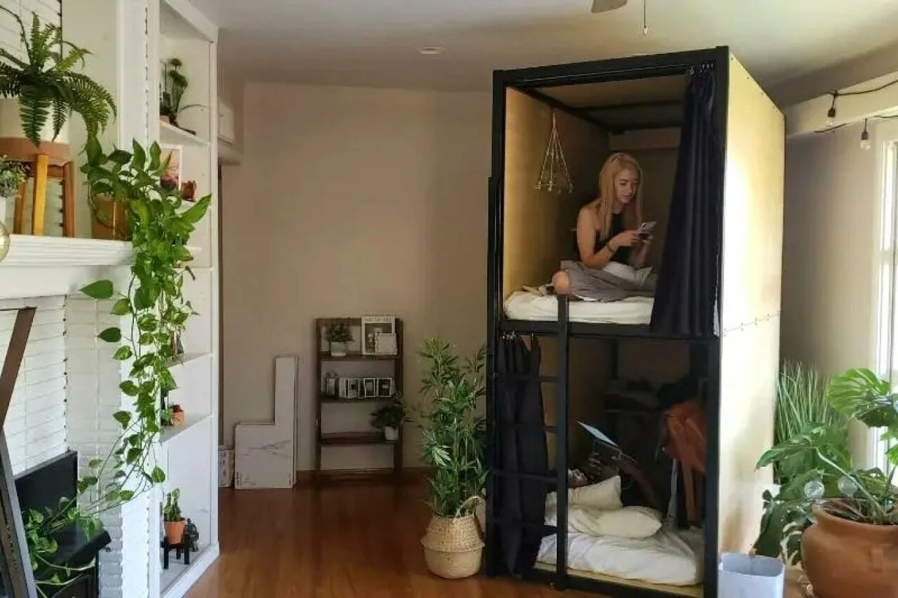 ABD'de barınma krizi bunu da yaptırdı: Dudak uçuklatan fiyata ranza bölmeleri