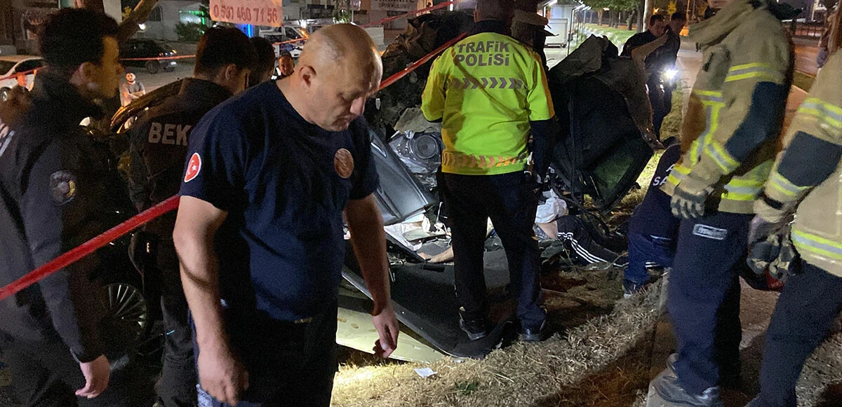 Parçalanan araçtaki astsubay hayatını kaybetti