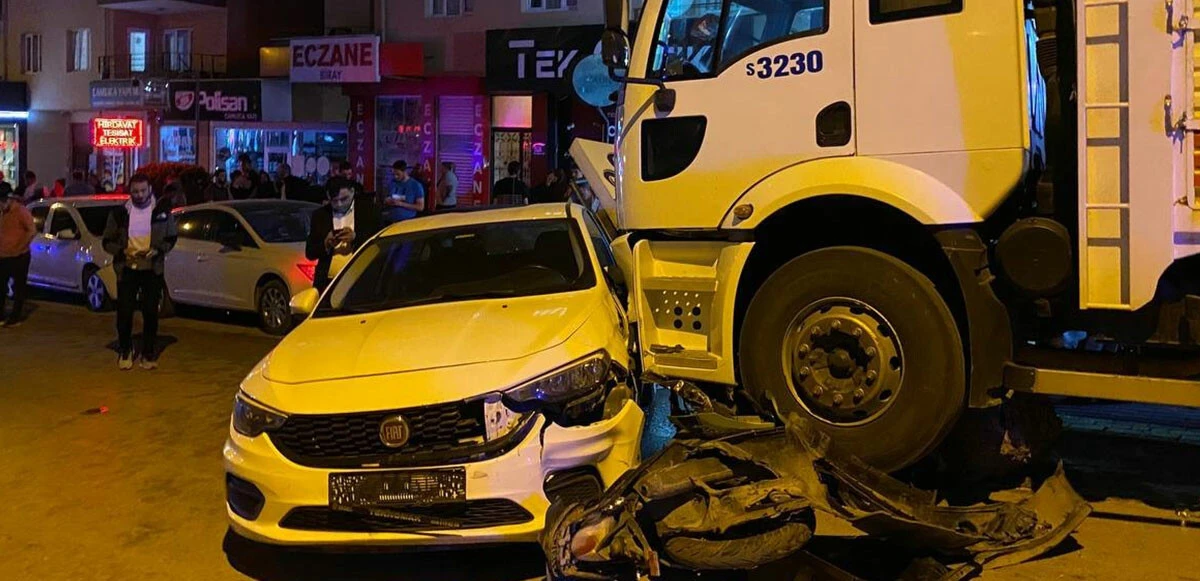 Freni boşalan kamyon 9 aracı biçti!