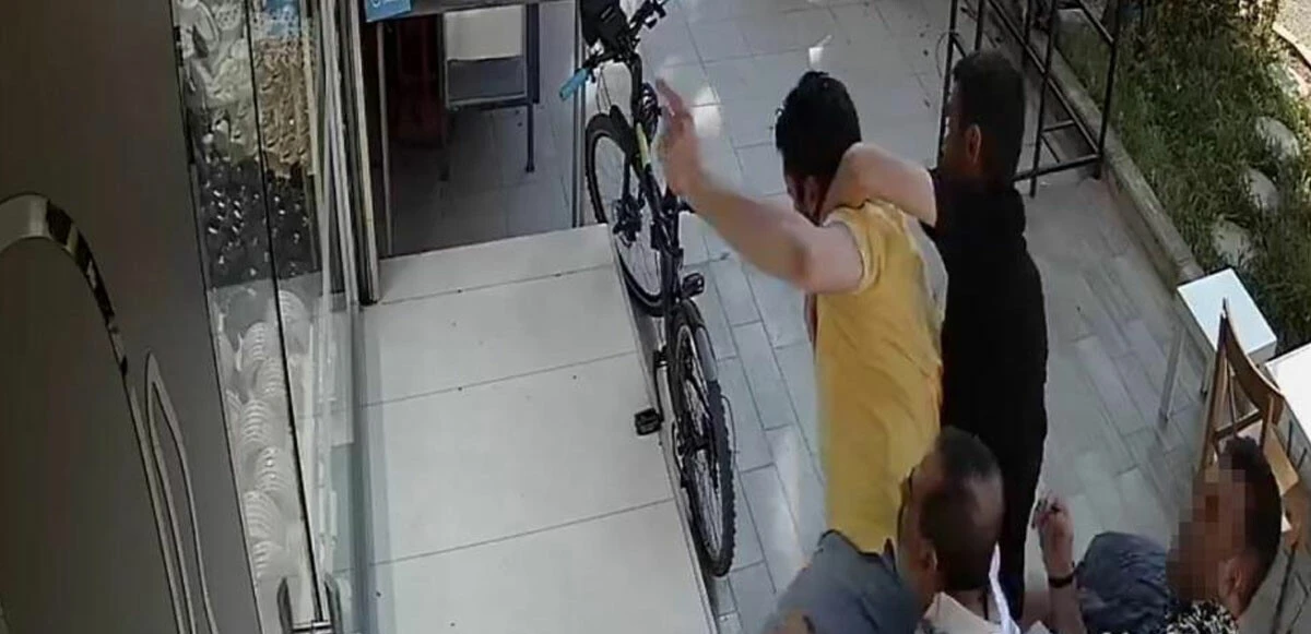 Dünya literatürüne geçmiş 4 insandan birisi! Yetkin doktora öldüresiye dayak: 5 kişi birden saldırdı