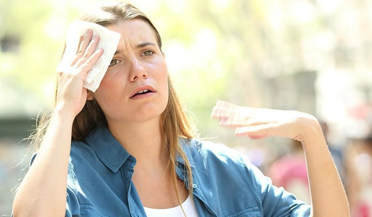 Hayatınız kabusa dönmesin! Aşırı terliyorum nasıl önleyebilirim diyorsanız işte yöntem: Terleme botoksu