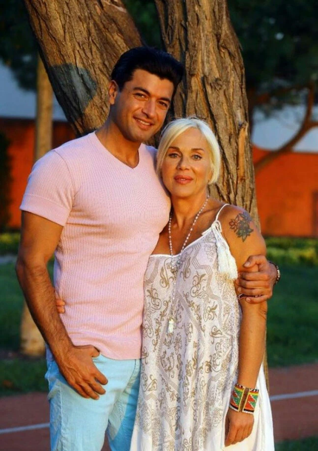 Billur Kalkavan'ın hastalığı ortaya çıktı! İlk destek Pınar Altuğ'dan geldi