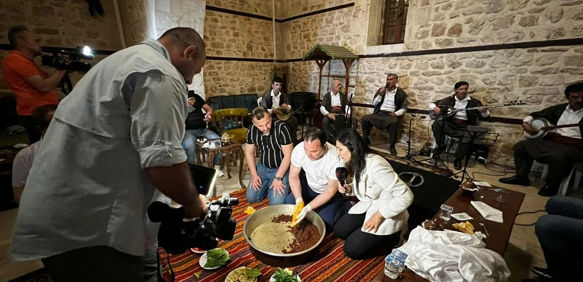 Gazeteciler tarih ve huzurun şehrine hayran kaldı