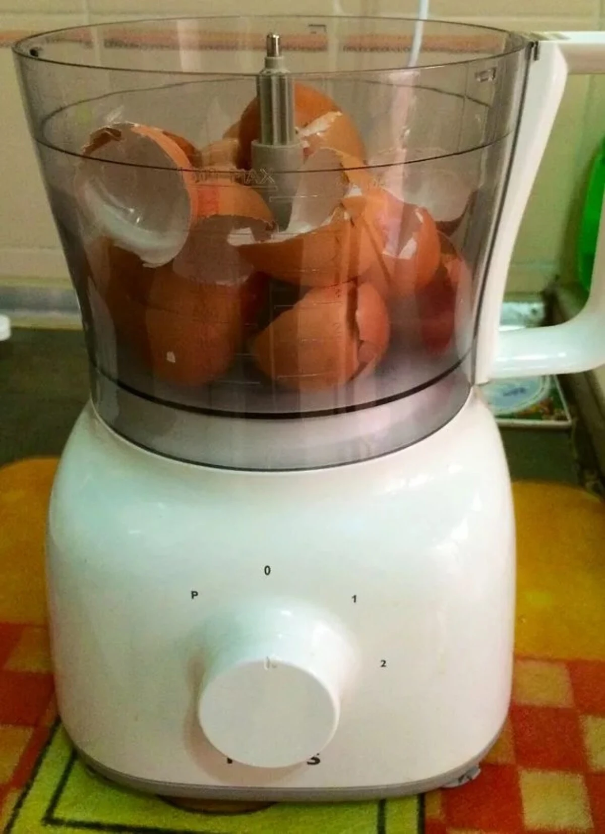 Blender bıçaklarını keskinleştirmek için harika yöntem: Yumurta kabuklarıyla kör bıçaklara elveda deyin!