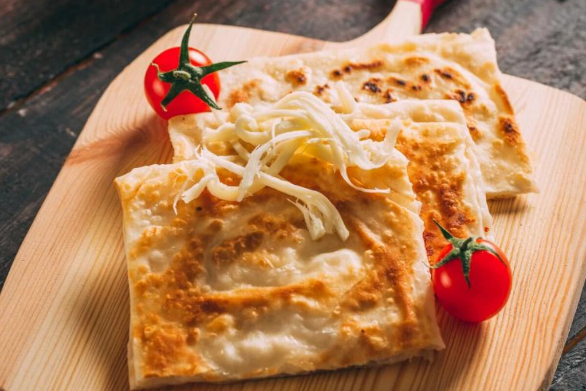 Buram buram kokusu evin her köşesini saracak, lezzetiyle baş döndürecek: Anne eli değmiş gibi çıtır çıtır ev yapımı kolay gözleme tarifi