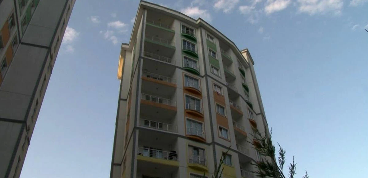 Lüks sitede kiralık dairenin camından düşen genç kızın feci ölümü