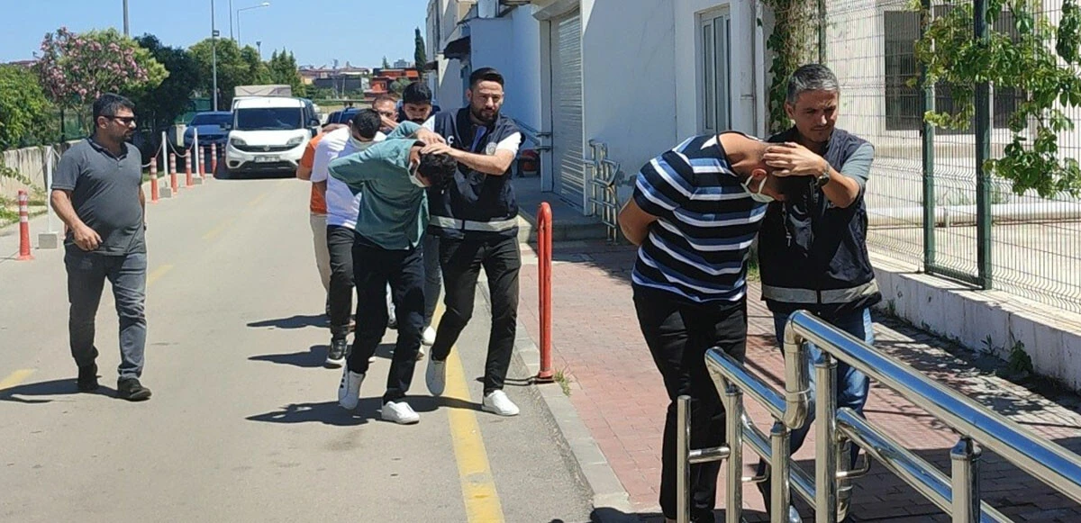 Kızının erkek arkadaşı ile buluşmak için fake hesap açtı! Baba silahlı çatışmada öldü