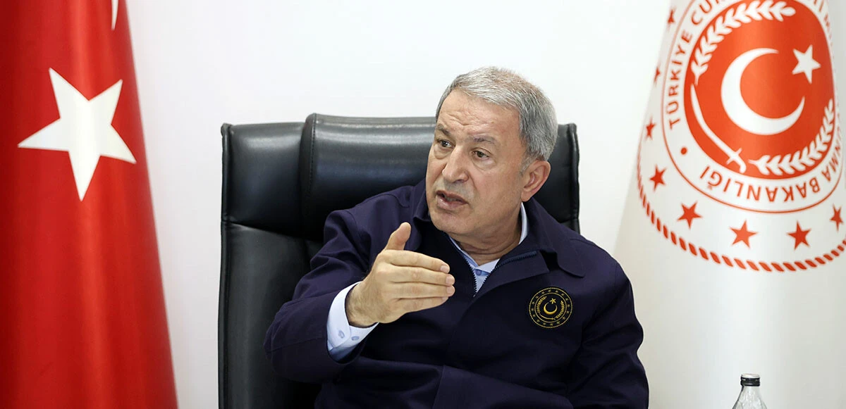 Son dakika: Bakan Akar'dan Pençe-Kilit mesajı! Şehitlerin kanı yerde kalmadı, 100'den fazla terörist öldürüldü