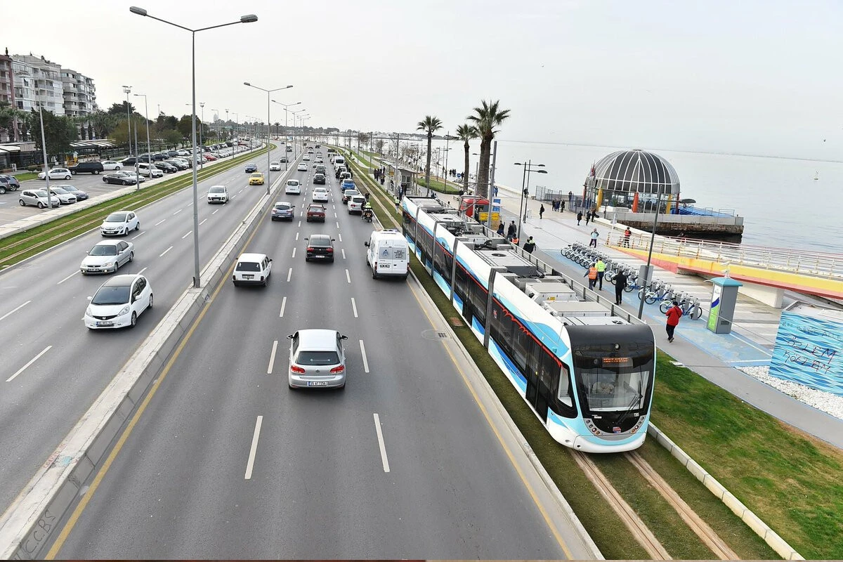 29 Mayıs'ta toplu taşıma ücretsiz mi? 29 Mayıs İstanbul'da otobüs, İETT, metro, metrobüs, Marmaray bedava mı?