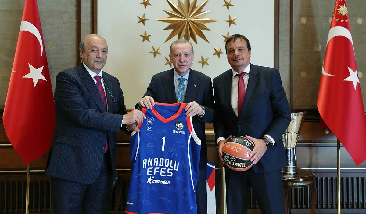 Cumhurbaşkanı Erdoğan'dan terörle mücadele mesajı: Hainlere cevabını yeni operasyonlarla vereceğiz