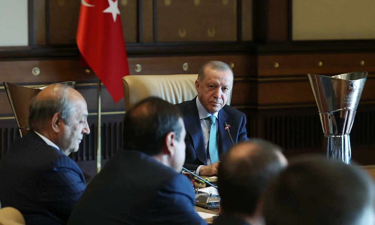 Cumhurbaşkanı Erdoğan'dan terörle mücadele mesajı: Hainlere cevabını yeni operasyonlarla vereceğiz