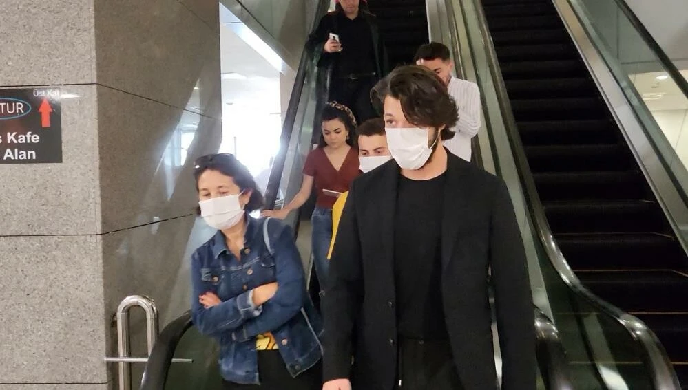 Oğlum dizisinin yıldızı Kubilay Aka'nın fotoğraflarını mesajlarını yaymıştı! Davadan karar çıktı