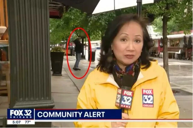 Artan şiddet olaylarından bahsederken canlı yayında bir anda silah çekildi!