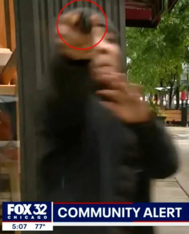 Artan şiddet olaylarından bahsederken canlı yayında bir anda silah çekildi!