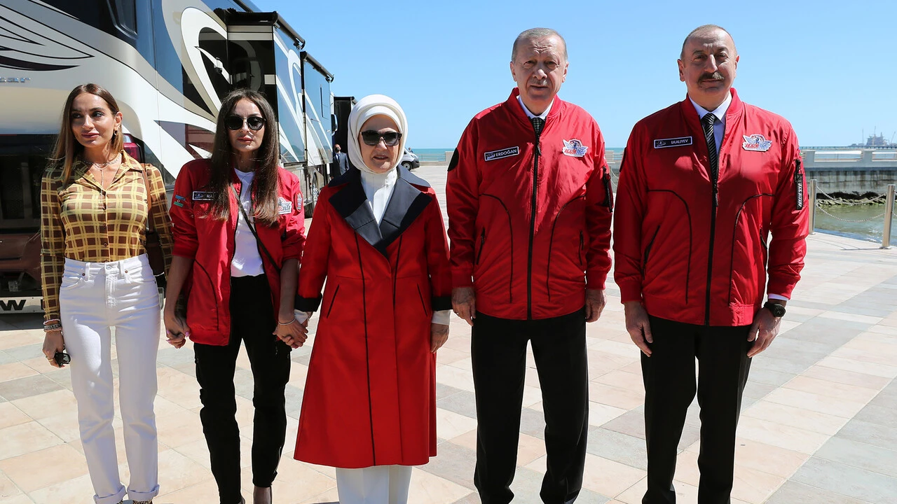 Teknofest ilk kez Bakü'de! Erdoğan'dan  Sözde değil özde kardeşiz, iki devlet iki halkız