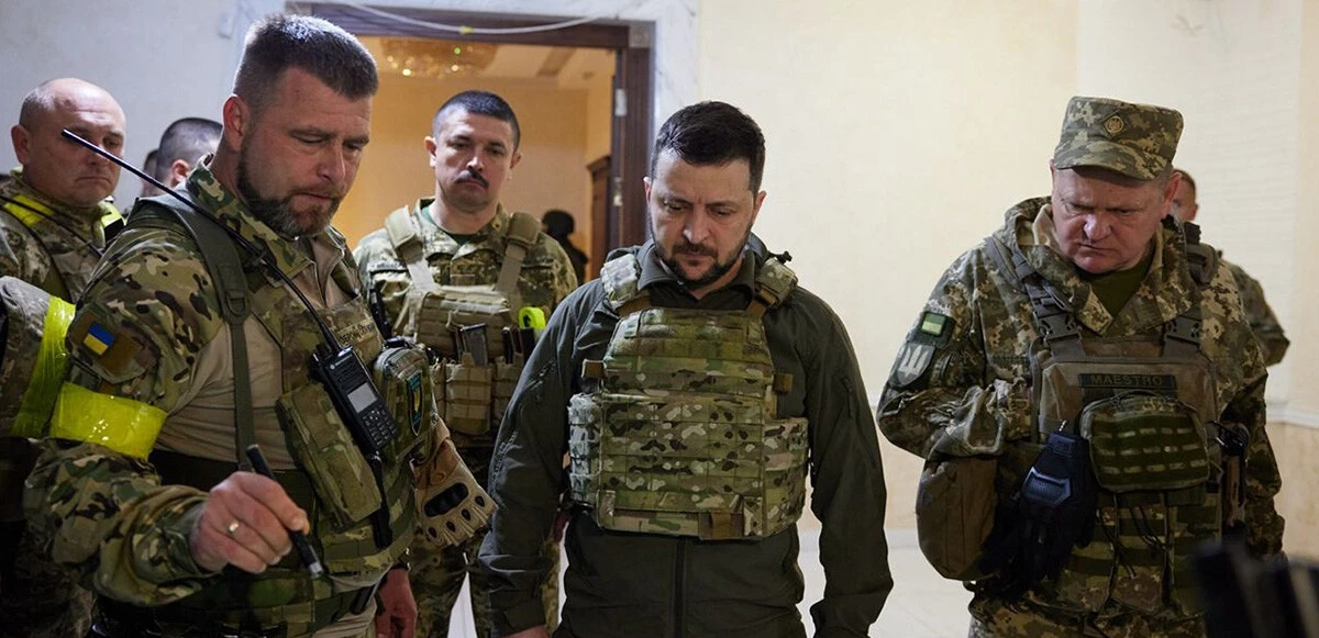 Zelenskiy ilk kez Kiev'den çıktı, Harkov'un kritik ismini kovdu