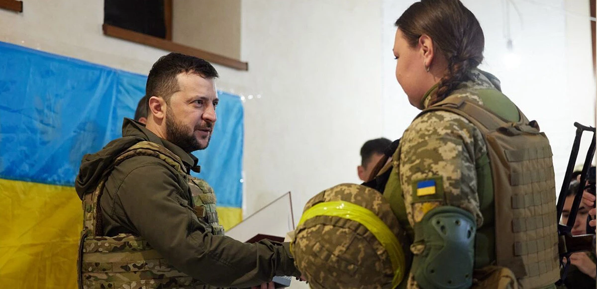 Zelenskiy ilk kez Kiev'den çıktı, Harkov'un kritik ismini kovdu