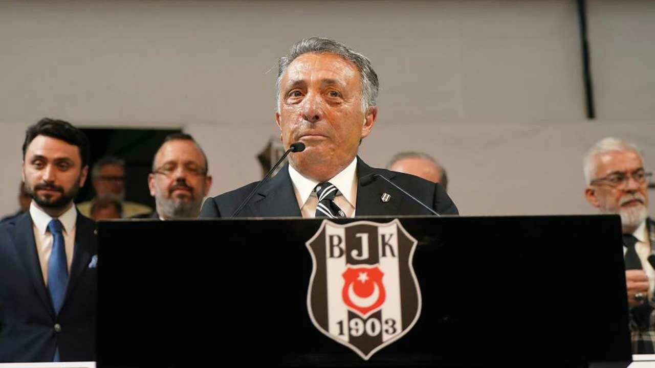 Beşiktaş'ta Ahmet Nur Çebi yeniden başkan seçildi!