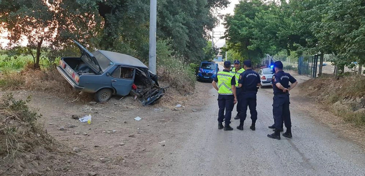 Çaldıkları araçla kaza yapan iki çocuk ağır yaralandı