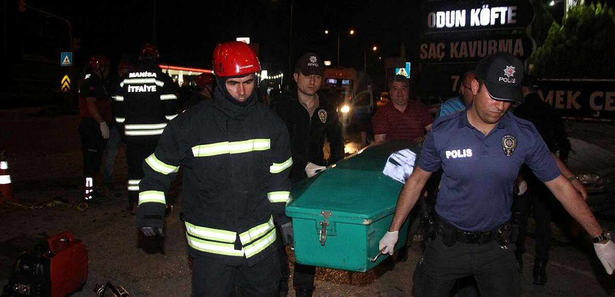 Manisa’da 16 yaşındaki ehliyetsiz ve alkollü sürücü dehşet saçtı: 4 kişi öldü 2 kişi ağır yaralı