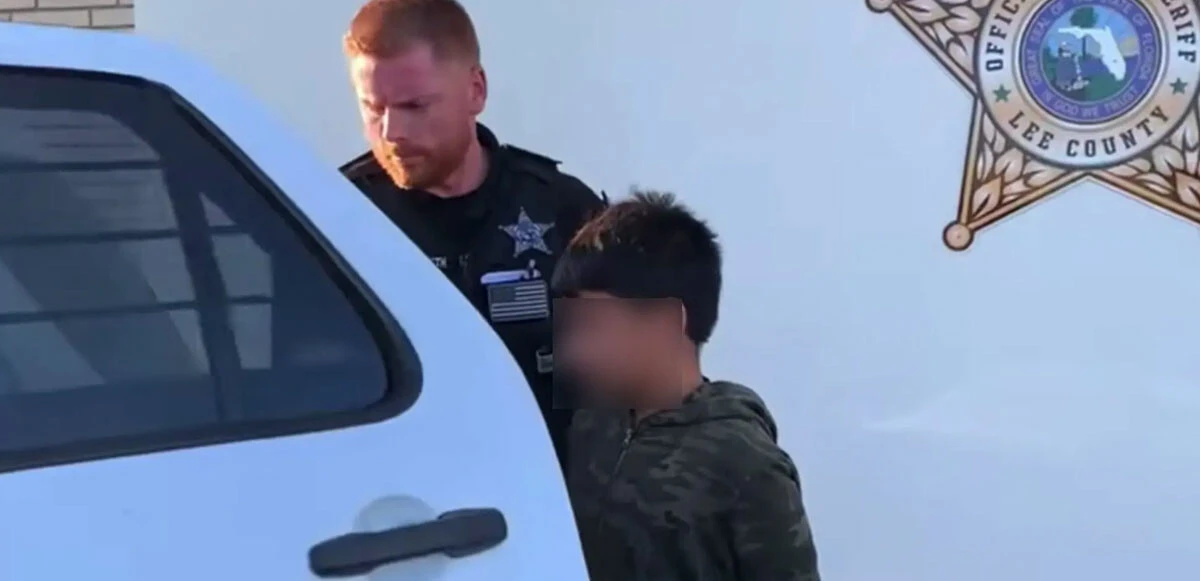 ABD’de 10 yaşındaki çocuk ‘katliam tehdidi’ nedeniyle ters kelepçe ile tutuklandı