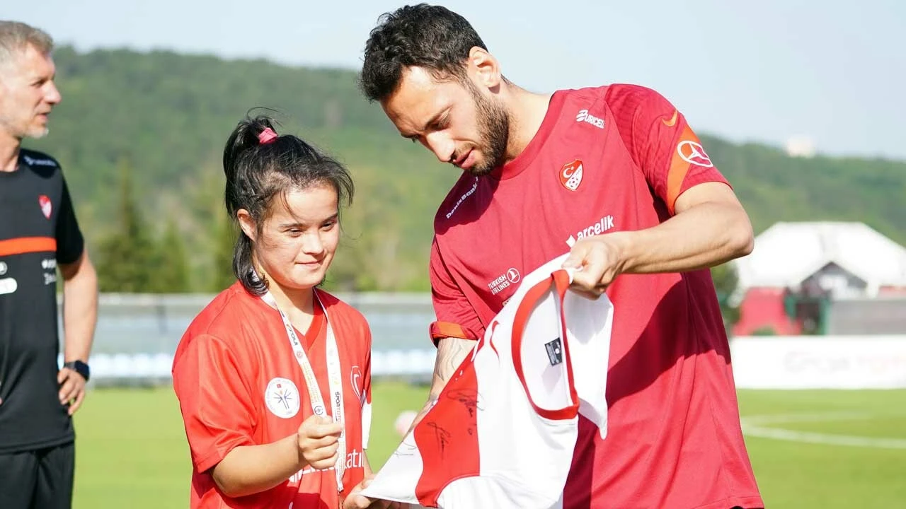 A Milli Futbol Takımı, Down Sendromlu sporcuları ağırladı