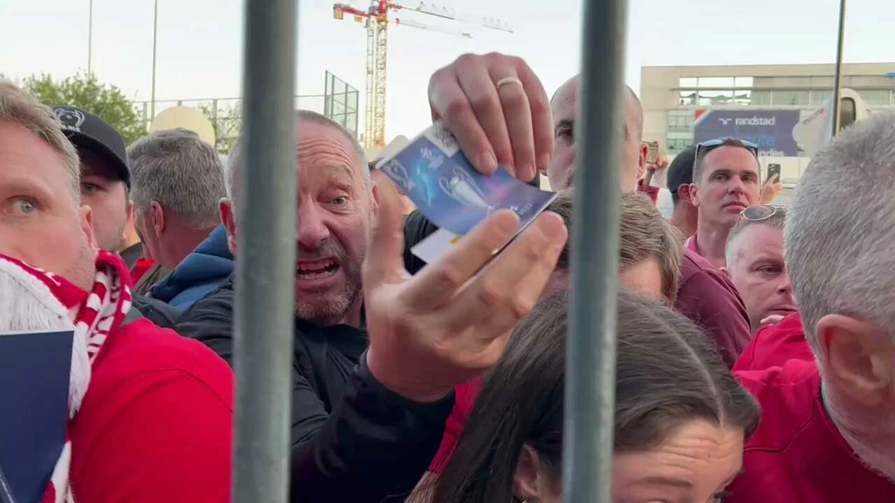 Fransa, Şampiyonlar Ligi finalindeki kaosun suçunu İngilizlere attı!