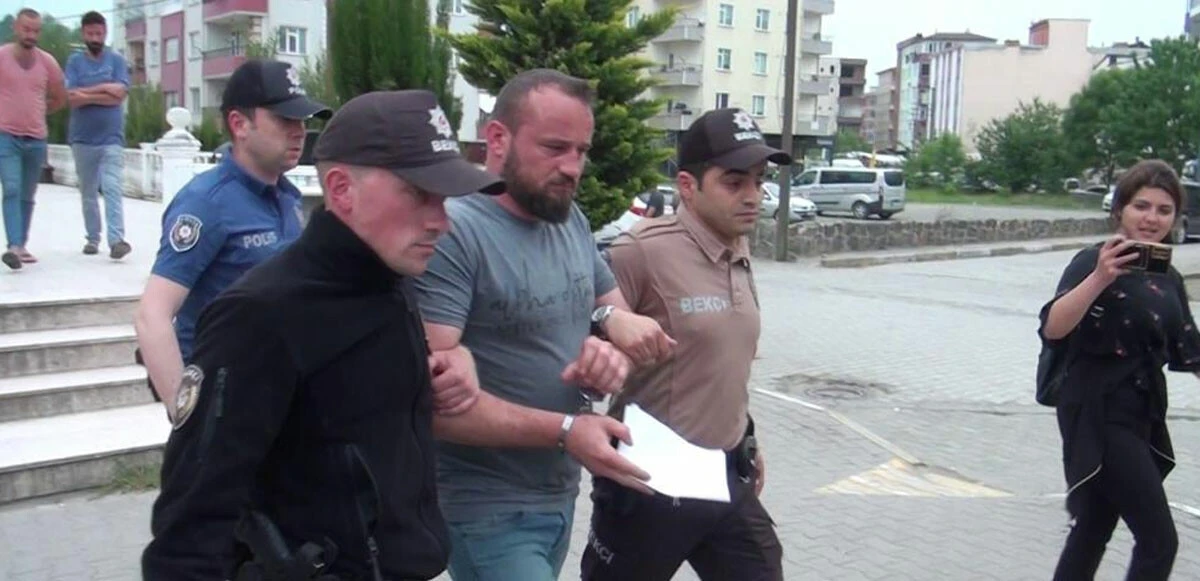 İş makinesi ile kovaladığı otomobili ters çeviren operatör tutuklandı