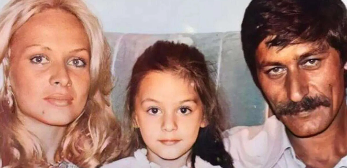 Ebru Cündübeyoğlu babası Ertuğrul Cündübeyoğlu’nu kaybetti