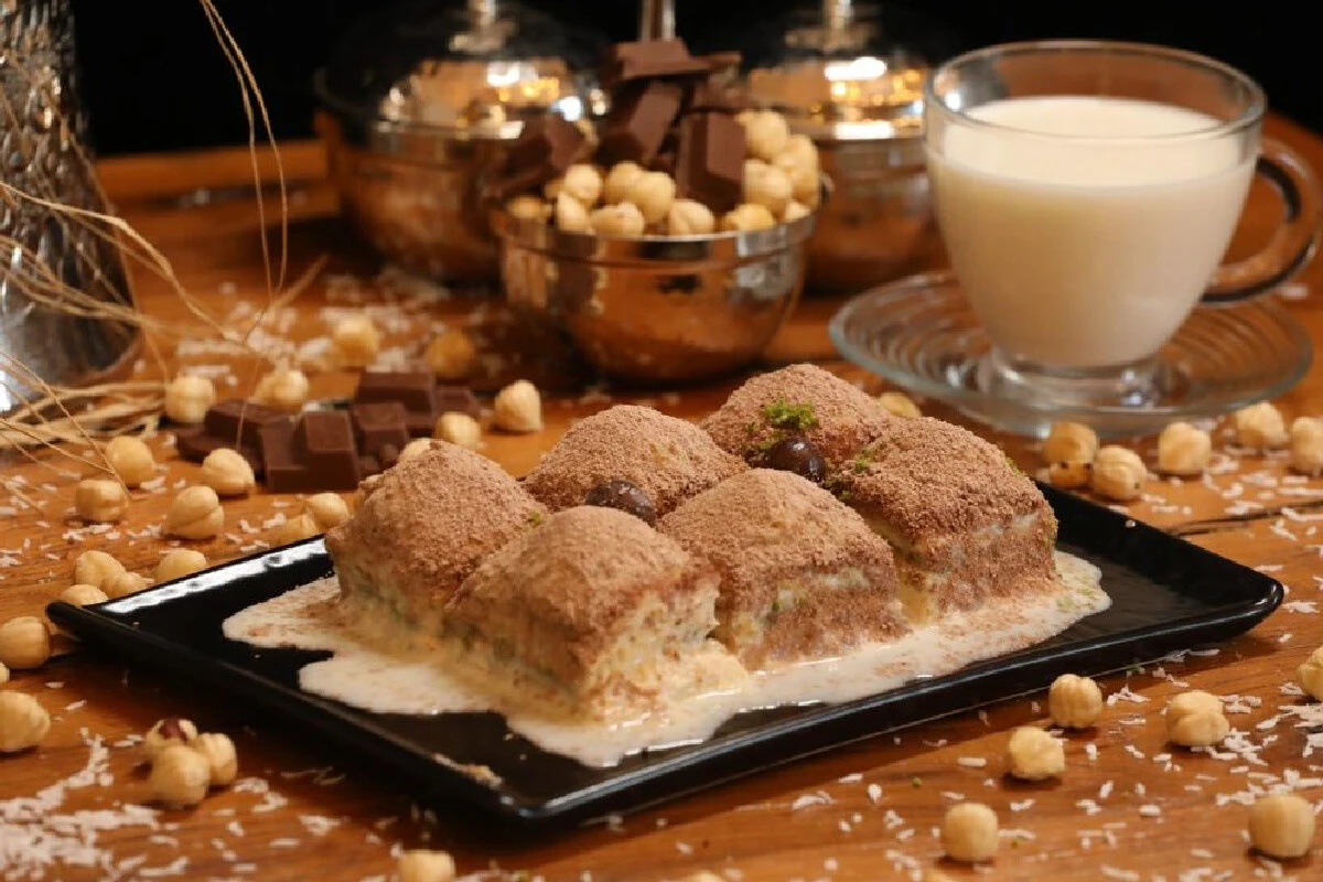 Aromasıyla baş döndüren, serinliğiyle ferahlatan soğuk baklava tarifi yaz aylarının vazgeçilmezi olacak! İşte baklavanın en yeni hali