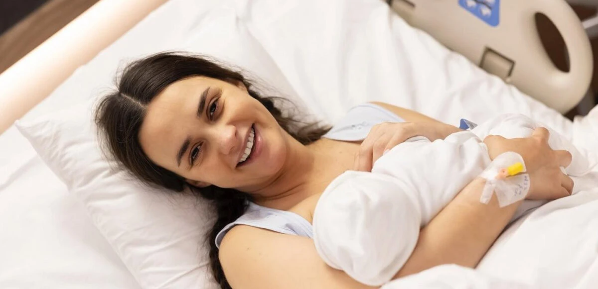 Doğum yapan Hande Soral oğlu Ali'ye kavuştu: İşte ilk kareler…