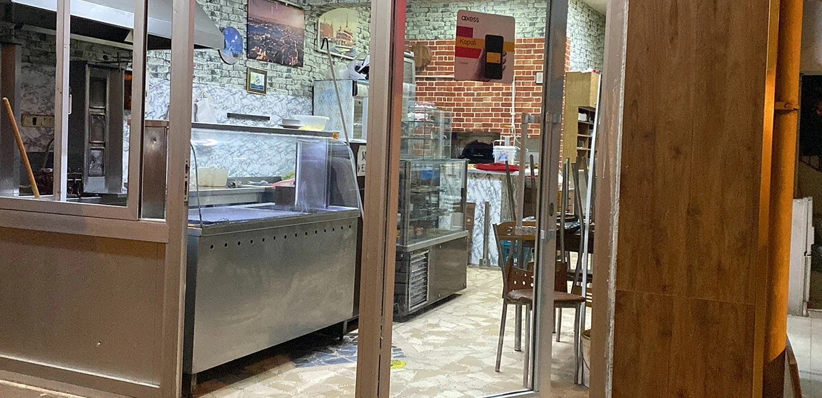 Küfürle başladı, bıçakla sürdü, silahla bitti