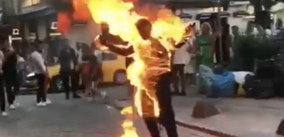 Galata Meydanı'nda kendini yakan Abdullah Cihat Turan Pekpak hayatını kaybetti! Çarpıcı detaylar ortaya çıktı