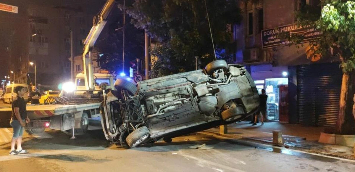 Kaza yaptı, camdan çıktı! Lüks aracını bırakıp polisten kaçtı