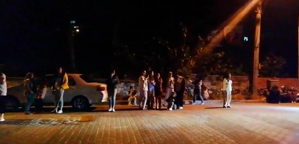 Balıkesir'de yer yerinden oynadı: 120 dakikada 30 artçı deprem