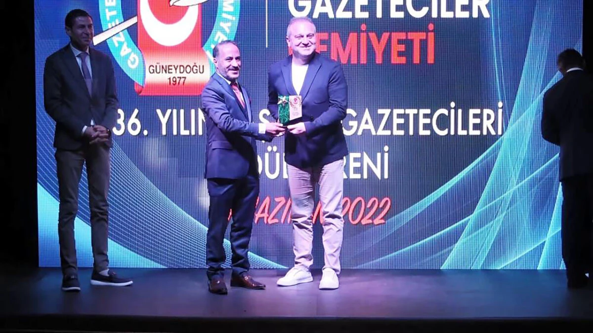 İhlas Haber Ajansı ve TGRT Haber ödüle doymuyor