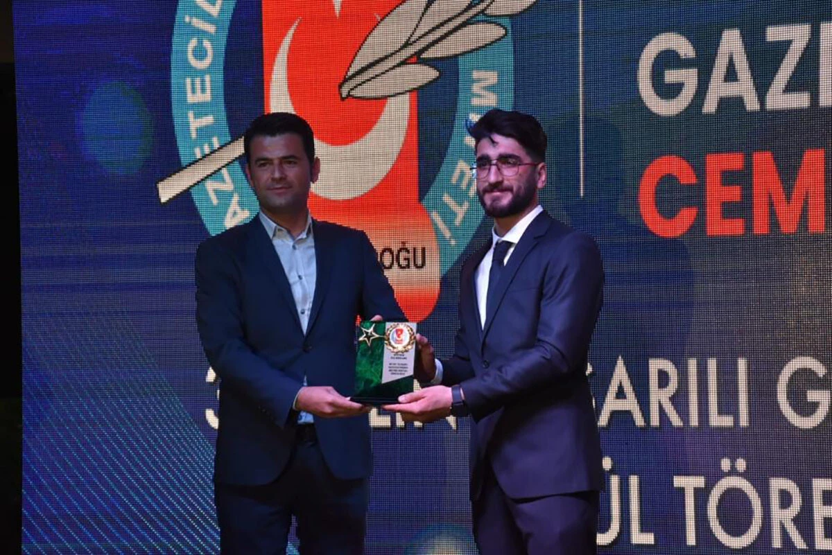 İhlas Haber Ajansı ve TGRT Haber ödüle doymuyor