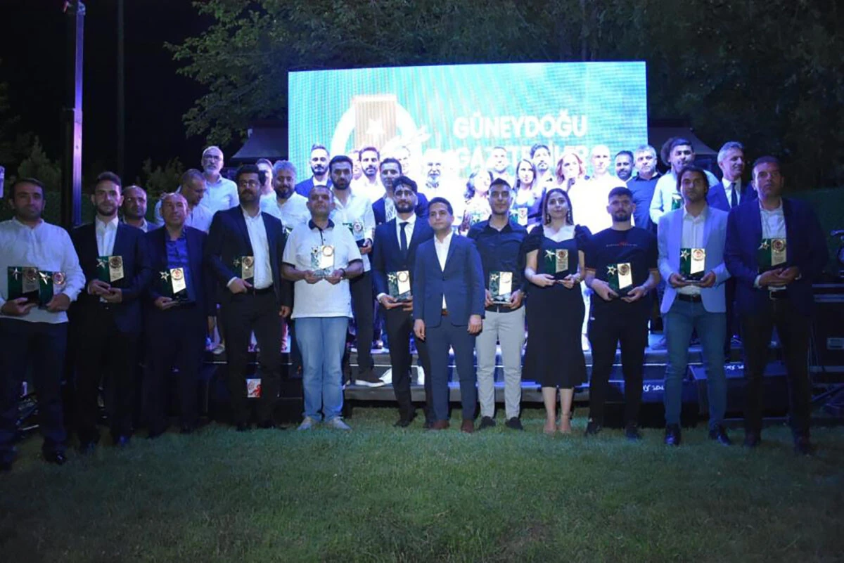 İhlas Haber Ajansı ve TGRT Haber ödüle doymuyor