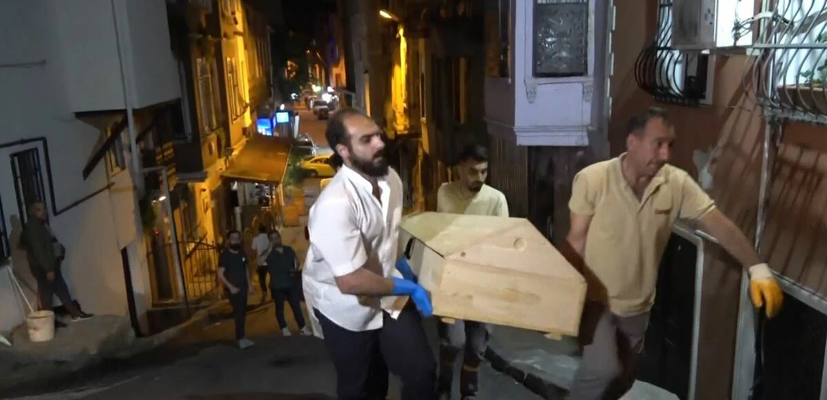 Beyoğlu’nda korkunç cinayet: Yaşlı kadın eli ve ayağı bağlanmış şekilde ölü bulundu