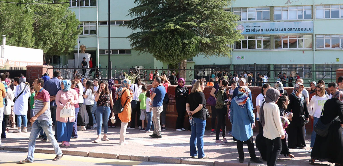 1 milyondan fazla öğrencinin katıldığı LGS sınavı sona erdi!