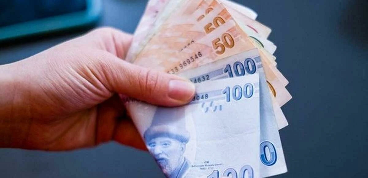 AK Parti’den asgari ücrette ek zam açıklaması: Müjdeler yakın biraz sabır