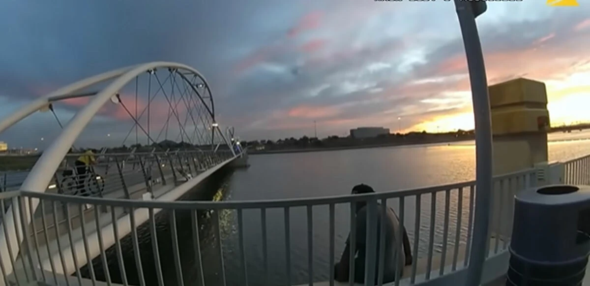 Boğulurken yardım çığlıkları attı ABD polisi kılını kıpırdatmadı