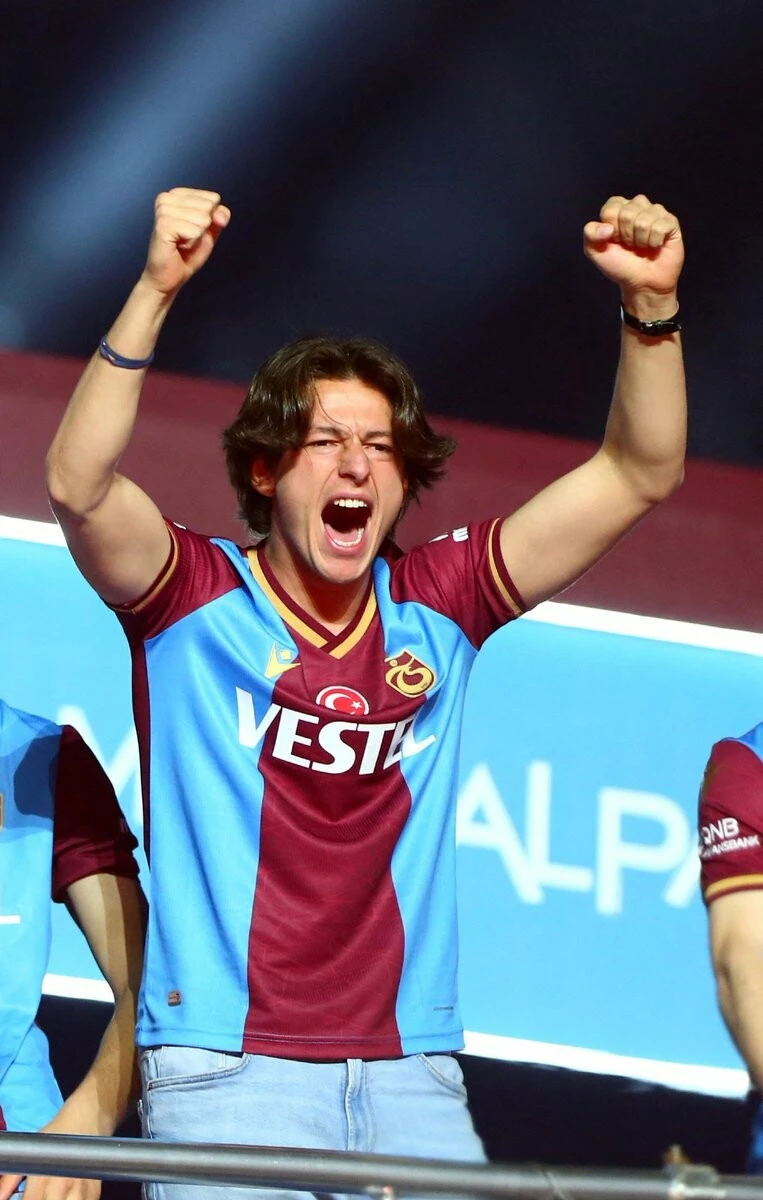 Enis Destan: Trabzonspor'da şampiyonluklar yaşamak istiyorum